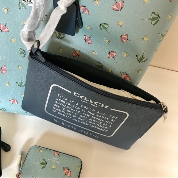 🎉 HP 🎉 NWT COACH BEACH UMBRELLA SET - Picture 6 of 7